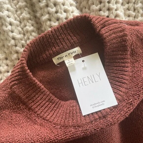 ISO I'm Looking to Buy This Sweater - Picture 2 of 2